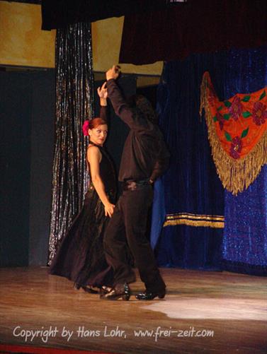 2010 Cuba, Holguin, Hotel Rio de Oro, Entertainment, DSC00286_b_H555